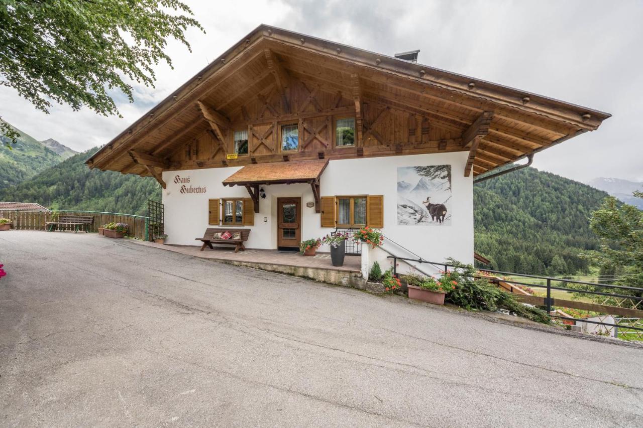 Haus Hubertus - Fewo 5 San Leonardo in Passiria Exterior foto